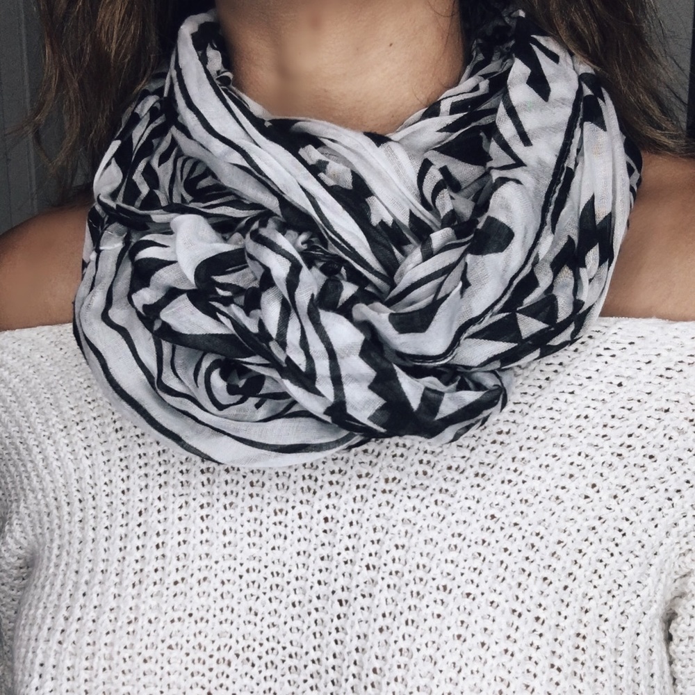 Cotton On scarf